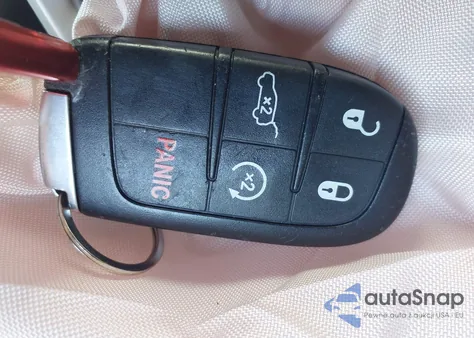 2015 Jeep Grand Cherokee Altitude z USA, uszkodzony, nr VIN 1C4RJFAG8FC835354